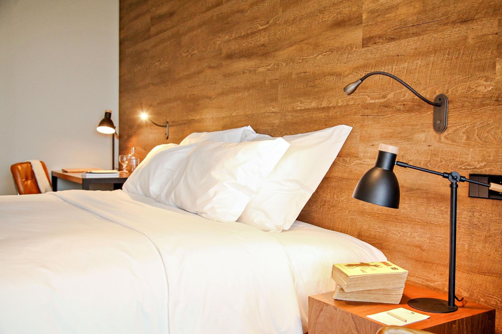 Octant Ponta Delgada Hotel Exterior photo A wall light