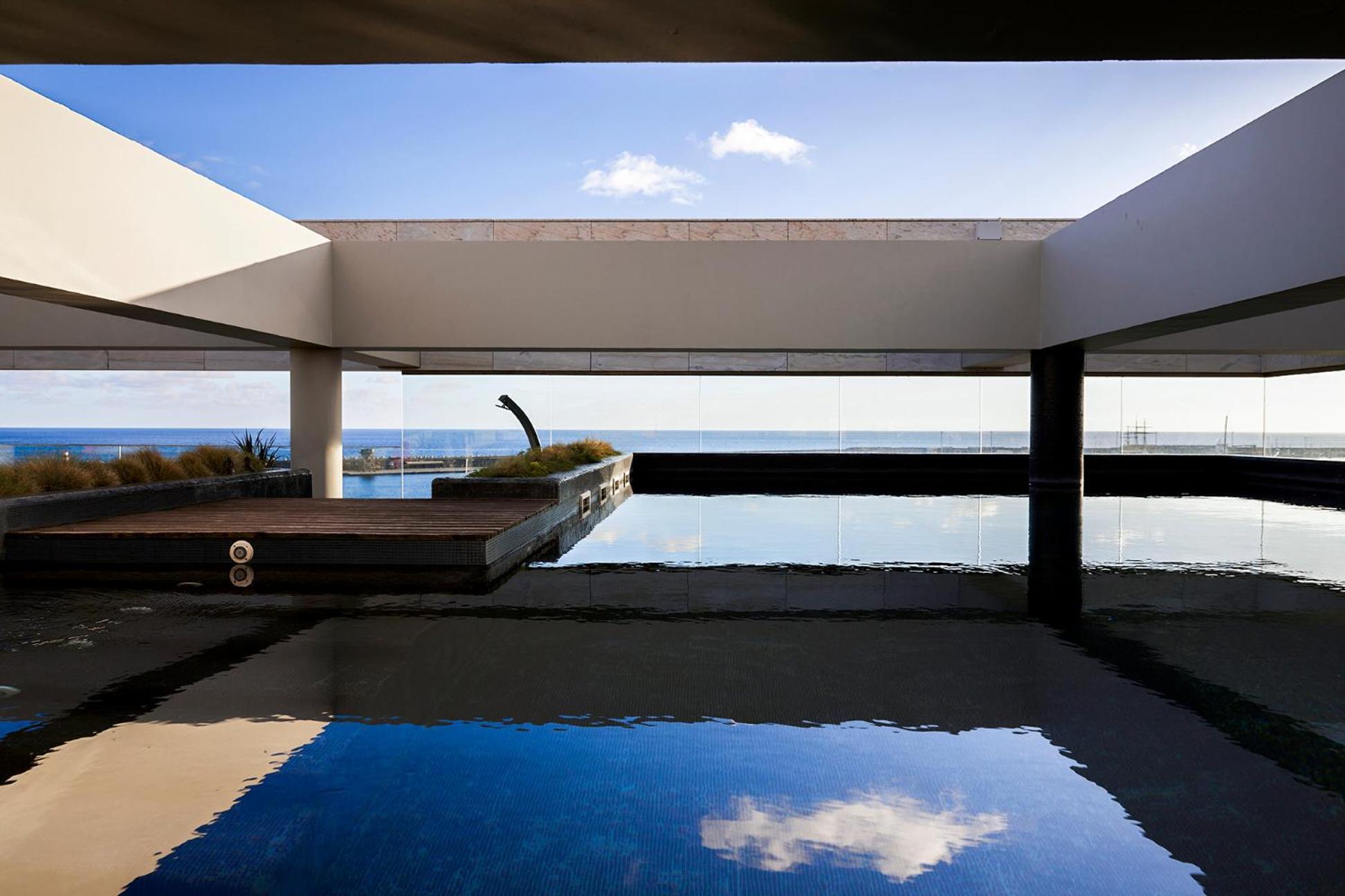 Octant Ponta Delgada Hotel Exterior photo The interior of the house
