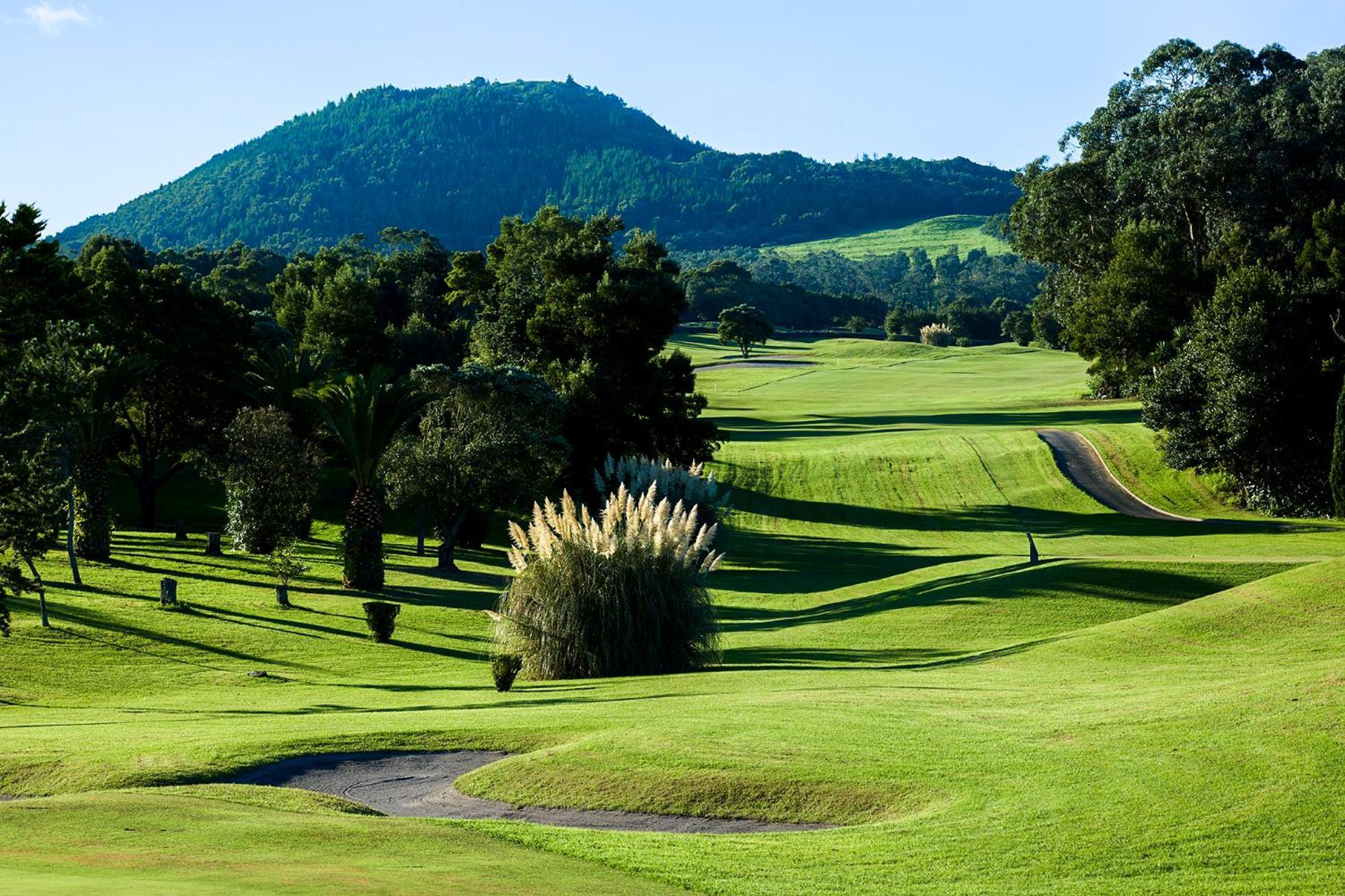 Octant Ponta Delgada Hotel Exterior photo Golf course at the Hyatt Regency Monterey