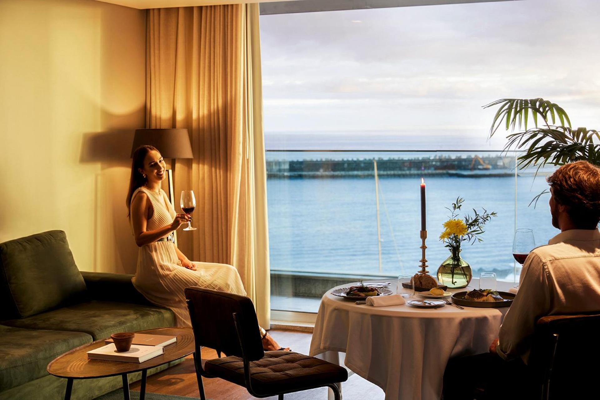 Octant Ponta Delgada Hotel Exterior photo A suite on board